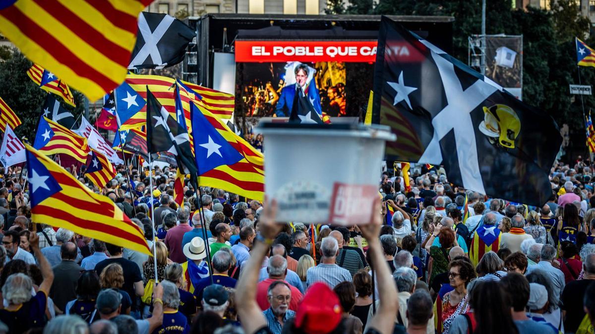 Acto político para conmemorar el 1-O en Barcelona