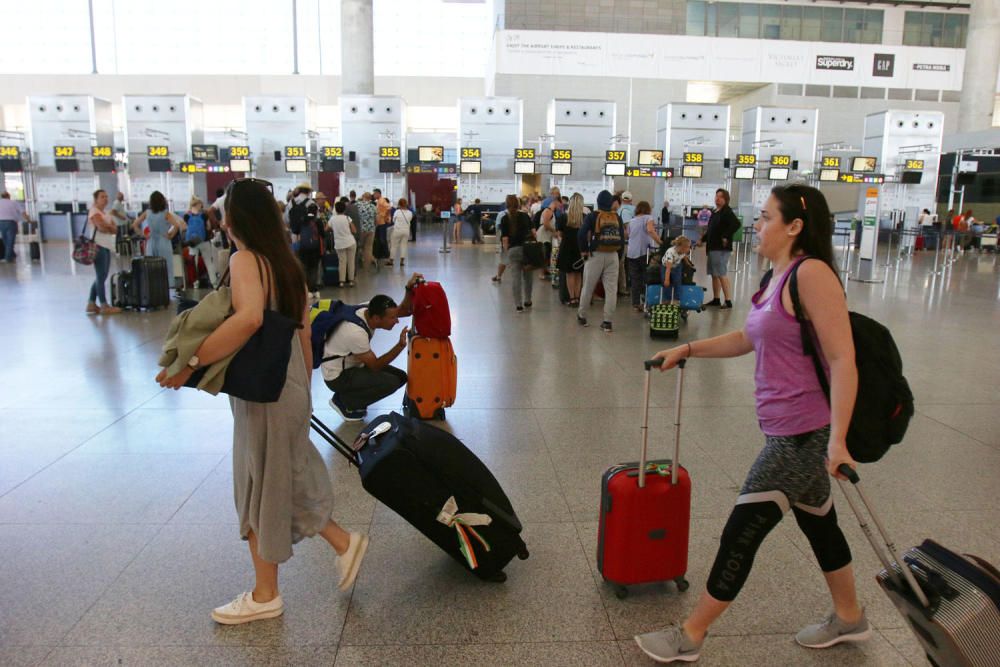 Operación salida en el aeropuerto de Málaga