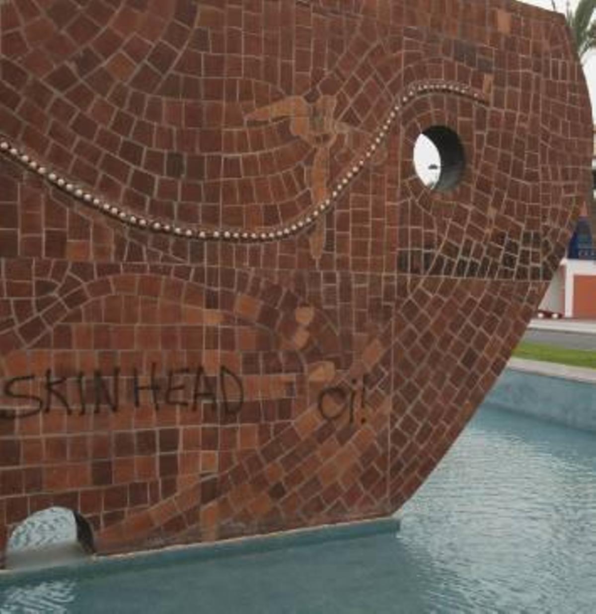 Vandalismo en el Monumento al Pescador
