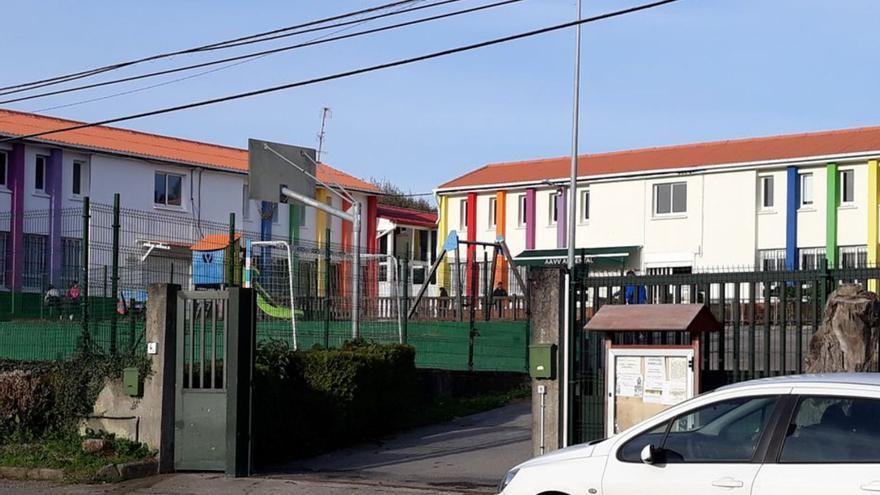 Sada alcanza un acuerdo con la Diputación para financiar la reforma de la antigua escuela de Carnoedo