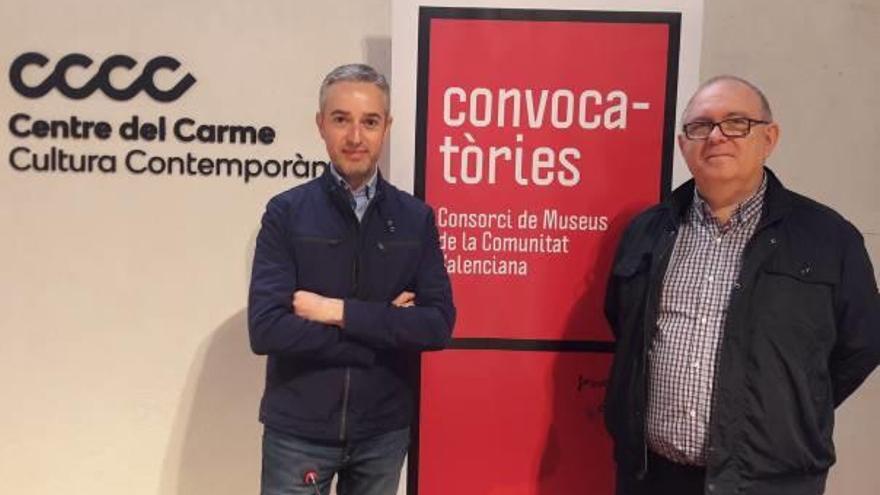 Pérez Pont junt amb Martí, en la presentació de la convocatòria de «Cercles».