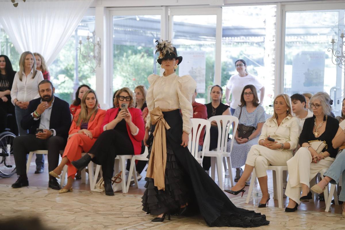 Desfile benéfico de moda flamenca a beneficio de Acodem Desfile benéfico de moda flamenca a beneficio de Acodem