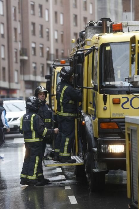 Incendio en un garaje de la calle Doctor Marañón de Avilés