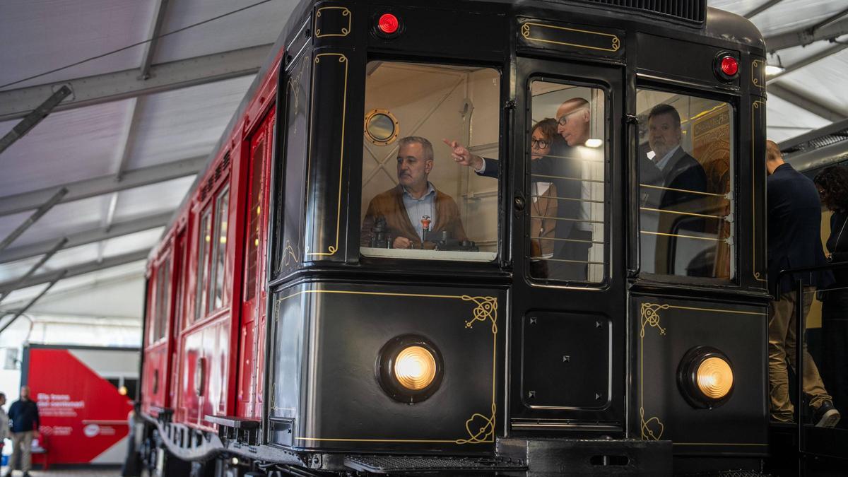 Barcelona inaugura una exposición de trenes históricos para celebrar el centenario del metro