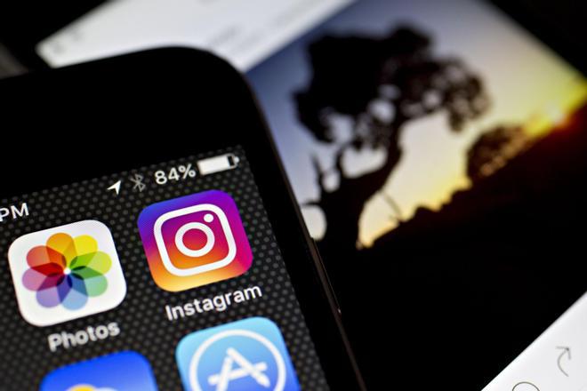 ¿Libertad de expresión o un ataque injurioso al honor? Juicio a una usuaria de Instagram por llamar "depredador sexual" a un hombre en un perfil de denuncias