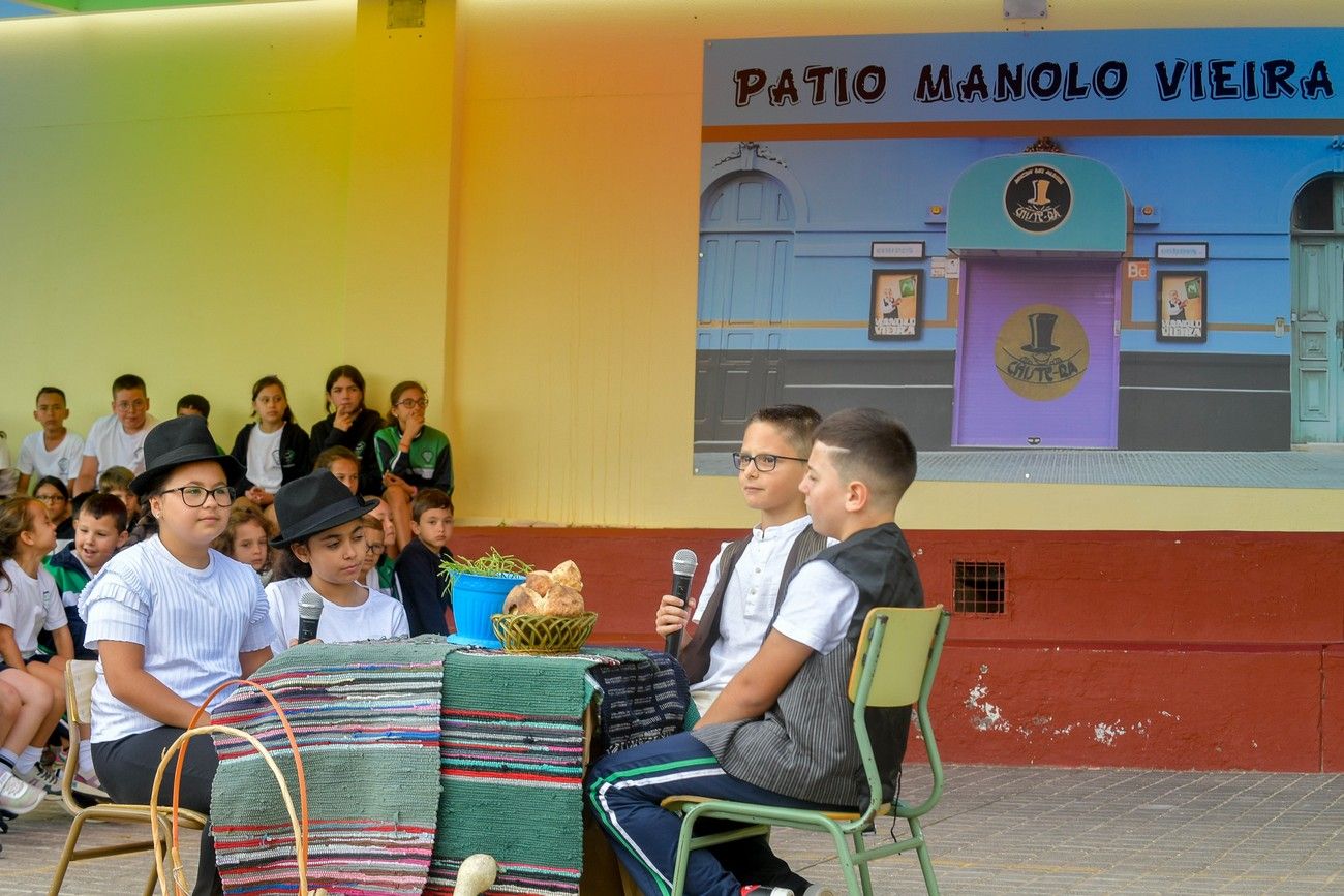 Inauguración del patio 'Manolo Vieira' en el CEIP La Pastrana (Ingenio)