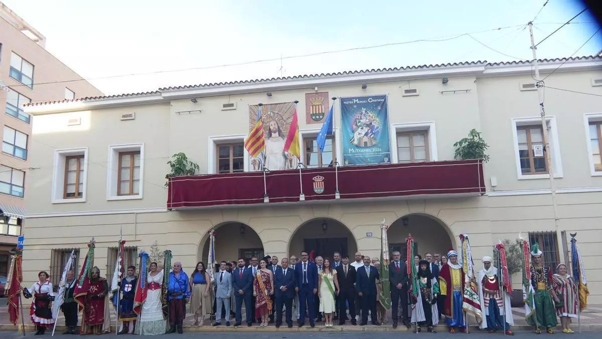 "La senyal" abre paso a las Fiestas de Moros y Cristianos de Mutxamel