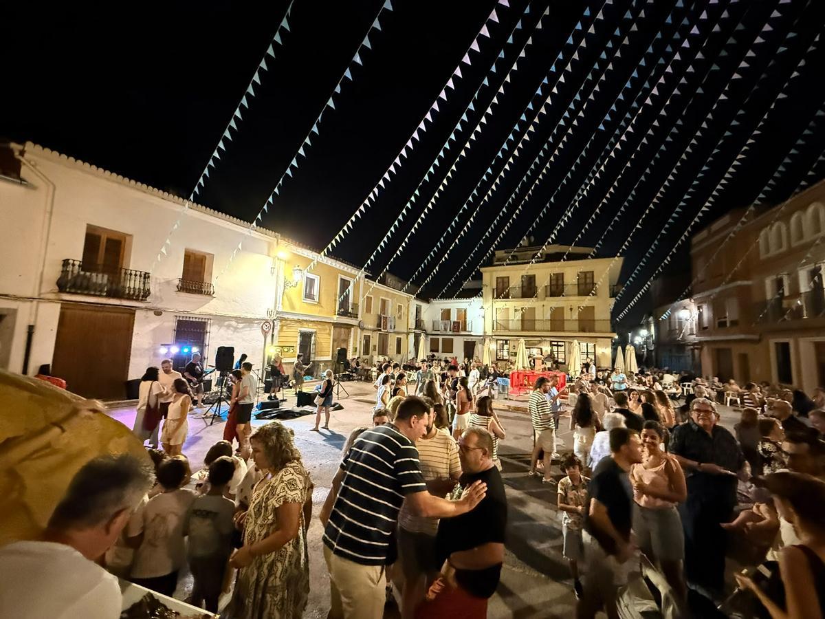 Petrés vibra con sus fiestas