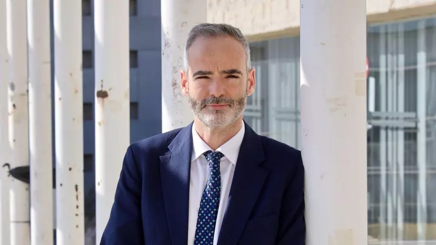 Samuel Baixauli, catedrático de la Economía Financiera: «El inversor debe asumir que hablamos de activos con una volatilidad extrema»