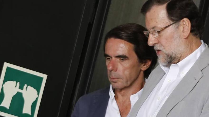 Aznar renuncia a la presidencia de honor del Partido Popular