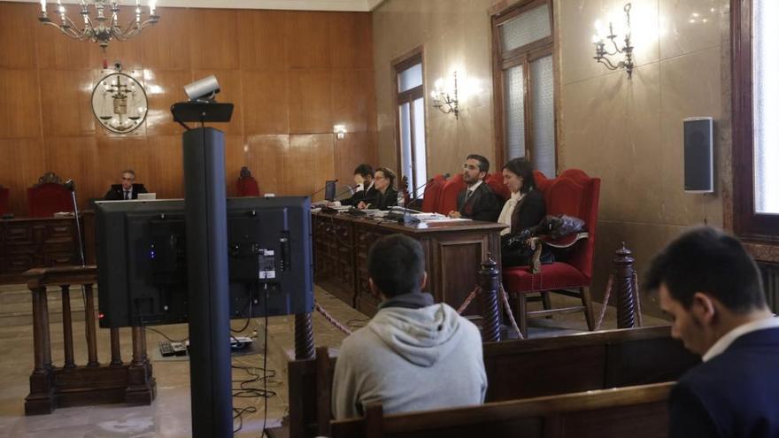 Juicio a la funcionaria acusada de apropiarse de 65.000 euros de multas