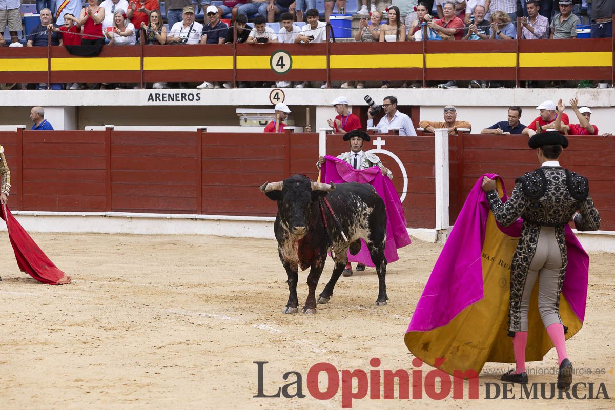 Tarde histórica en Abarán con la alternativa de José María Trigueros y el indulto de Tomás Rufo, junto a Castella salieron a hombros