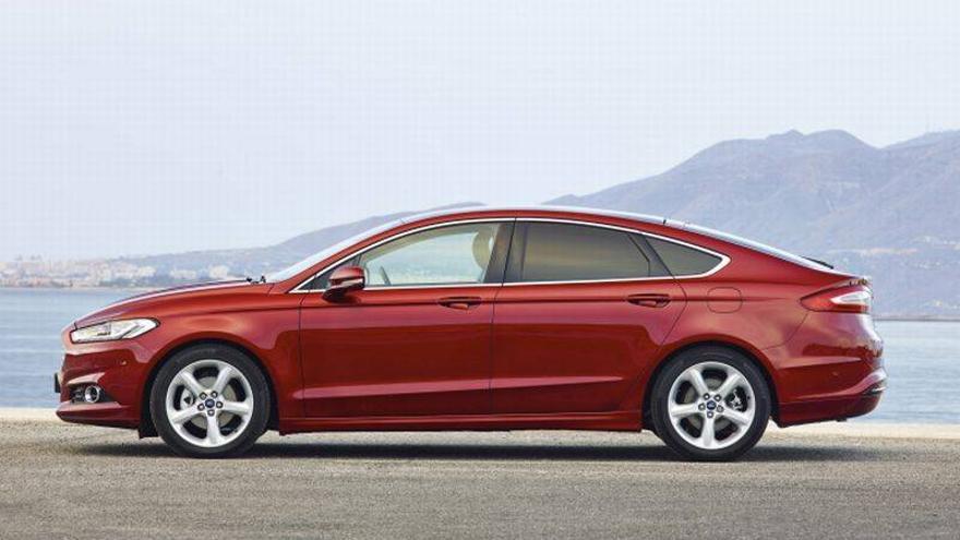 Ford Mondeo, a la caza del Passat