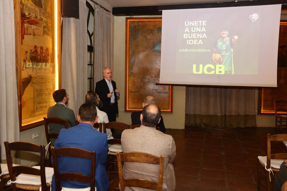 EL UCB Córdoba se reúne con empresas en Bodegas Campos.