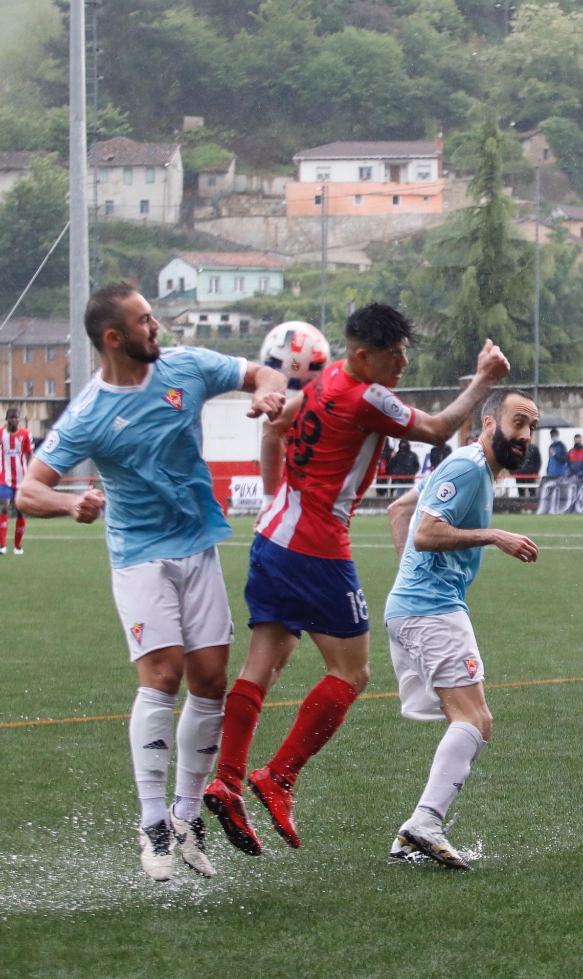 Las mejores imágenes de la jornada de Tercera División: Ceares y Llanera sacan un billete a Segunda RFEF