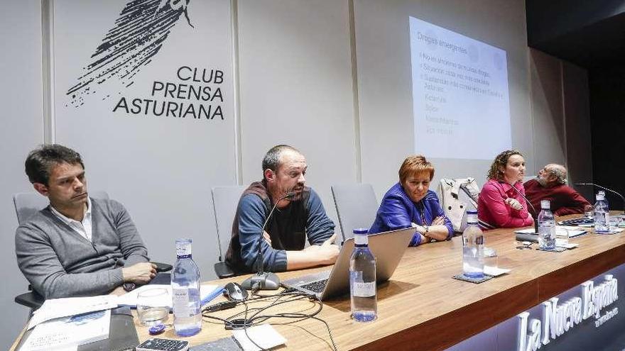 De izquierda a derecha, César Sanz, Enrique Álvarez, María Jesús Antuña, María Vallina y José Ramón Hevia.