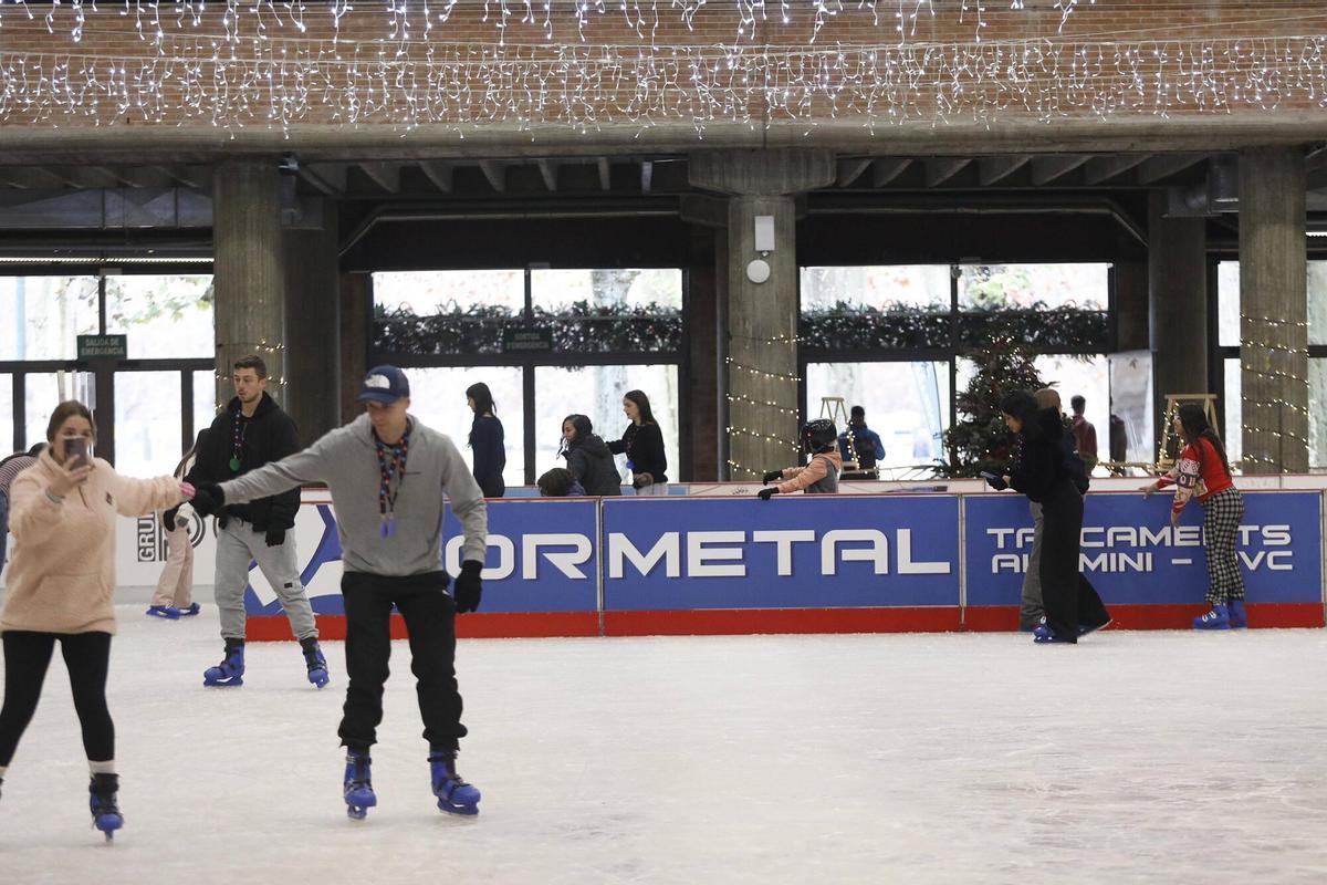 Les imatges del primer dia de la pisya de de gel de Girona