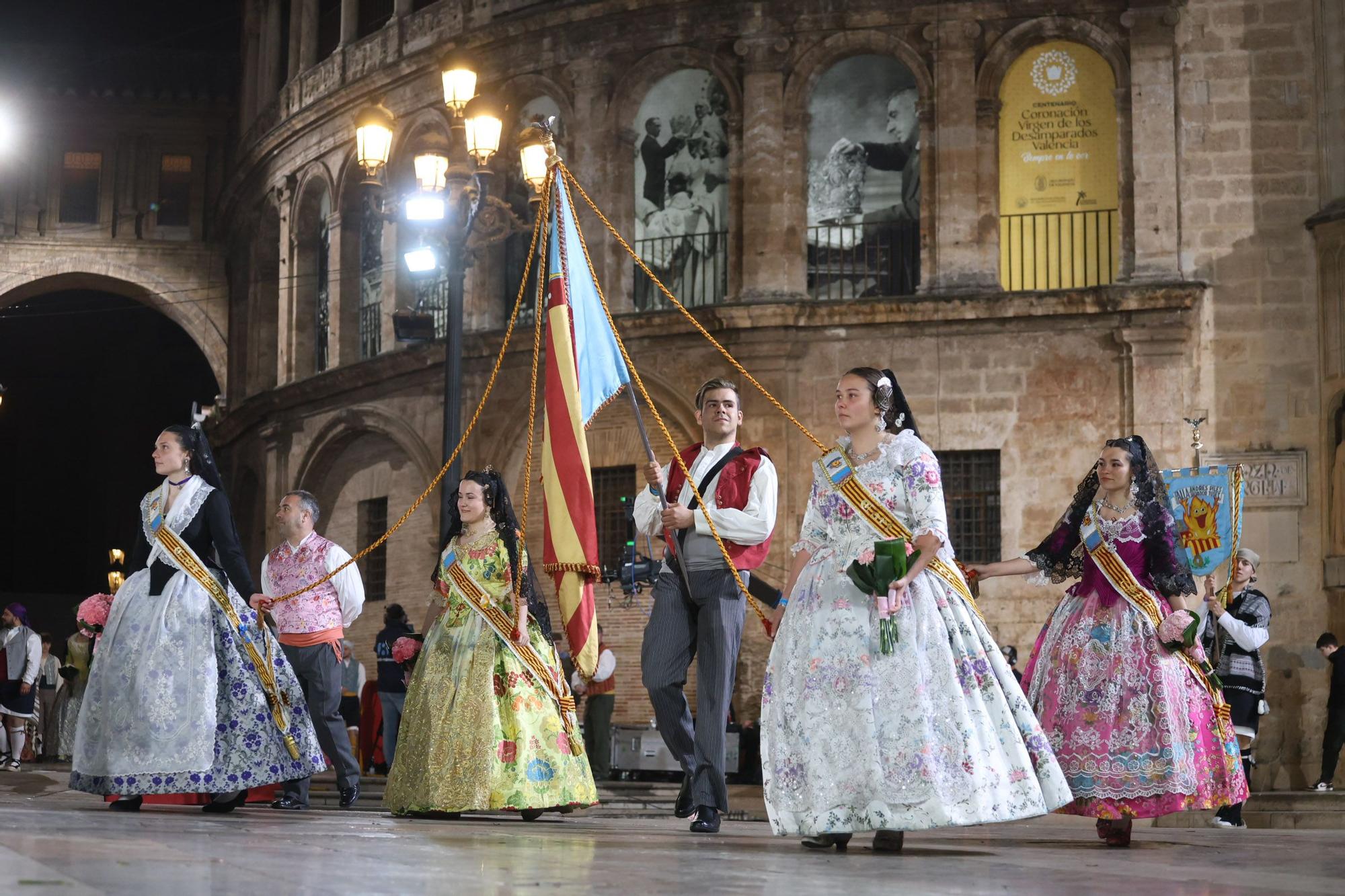 Búscate en el primer día de la Ofrenda en la calle San Vicente entre las 21 y las 22 horas