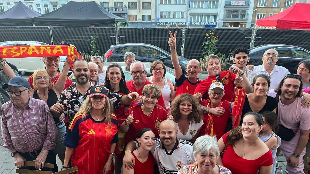 Asturianos en Bélgica visionan el partido del Mundial