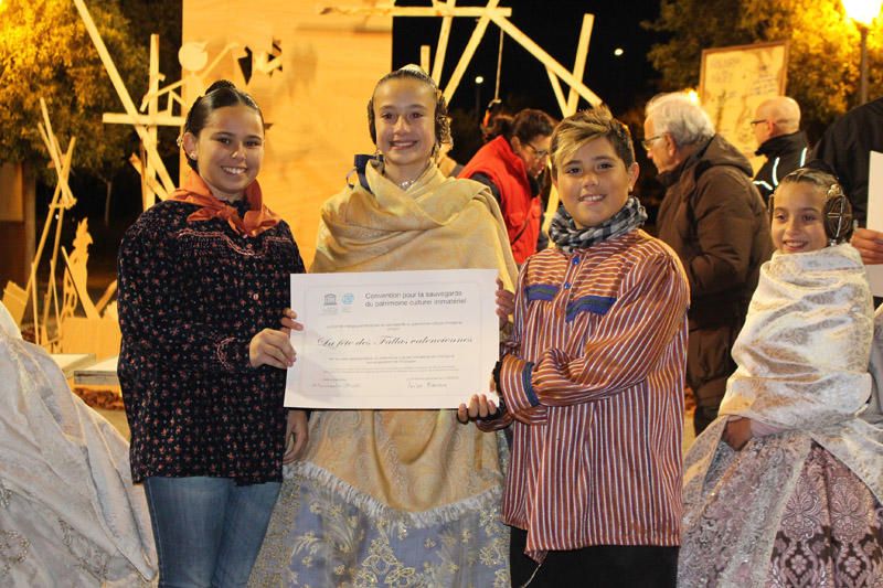 Entrega de los certificados de la Unesco a las Fallas infantiles