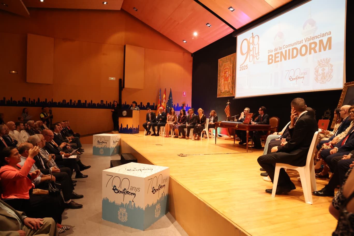 Acto del 9 d'Octubre en Benidorm