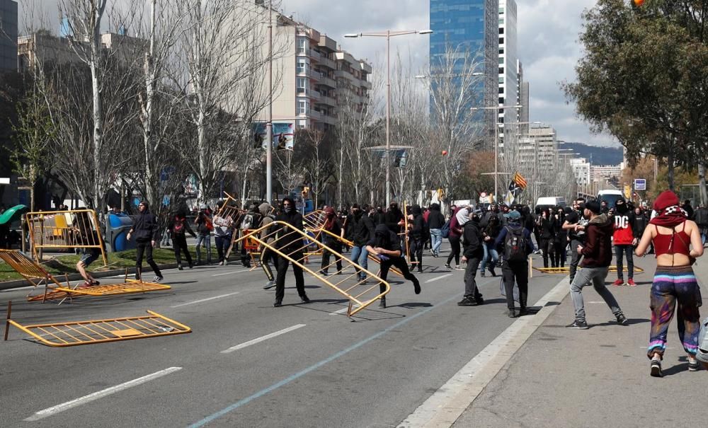 Protesta contra l'acte de VOX a Barcelona