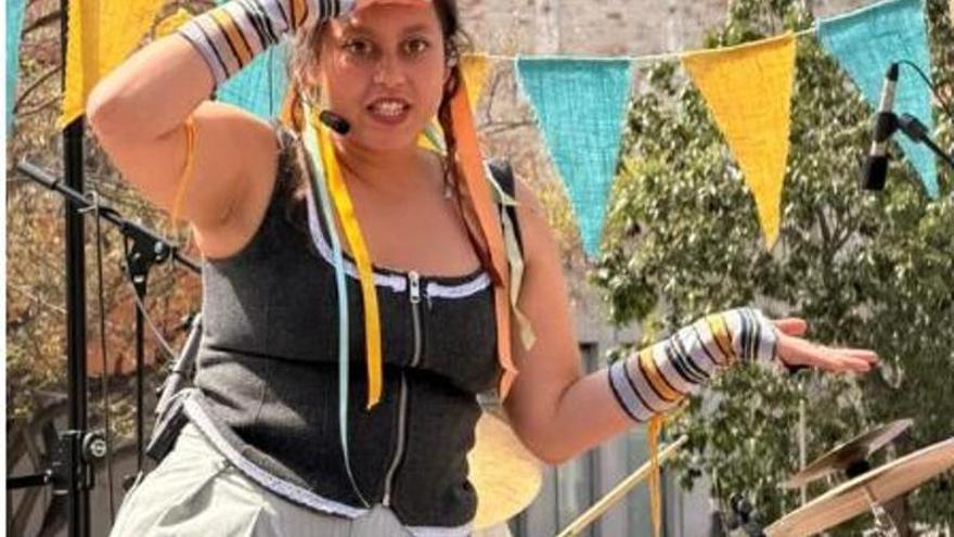 Gemma González, la cantant de Cassà de Filomena: "Volia ser pianista d'un transatlàtic i encara no ho descarto"