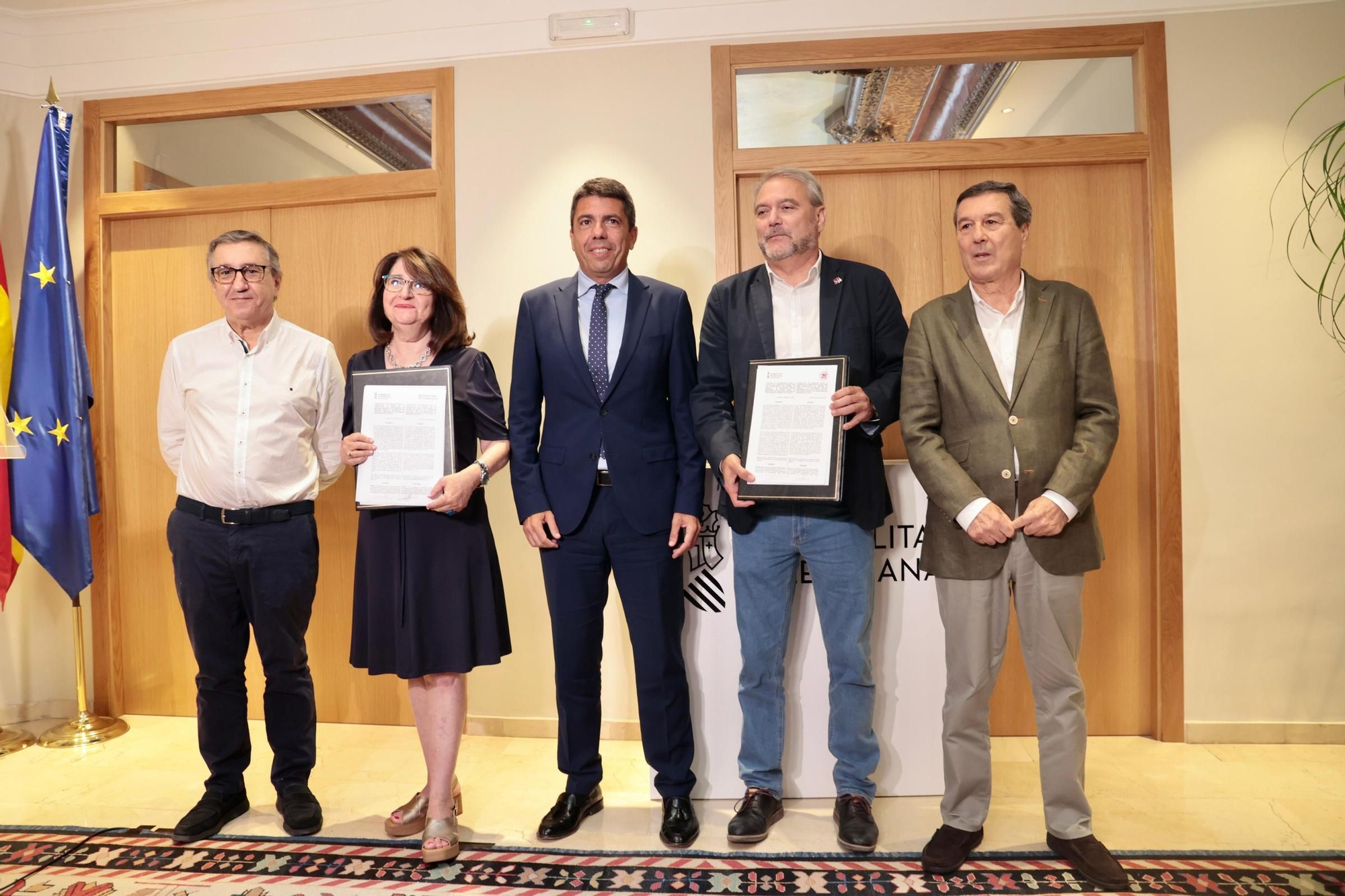 Firma del pacto sanitario para las prácticas de alumnos de Medicina de la UA y la UMH en hospitales