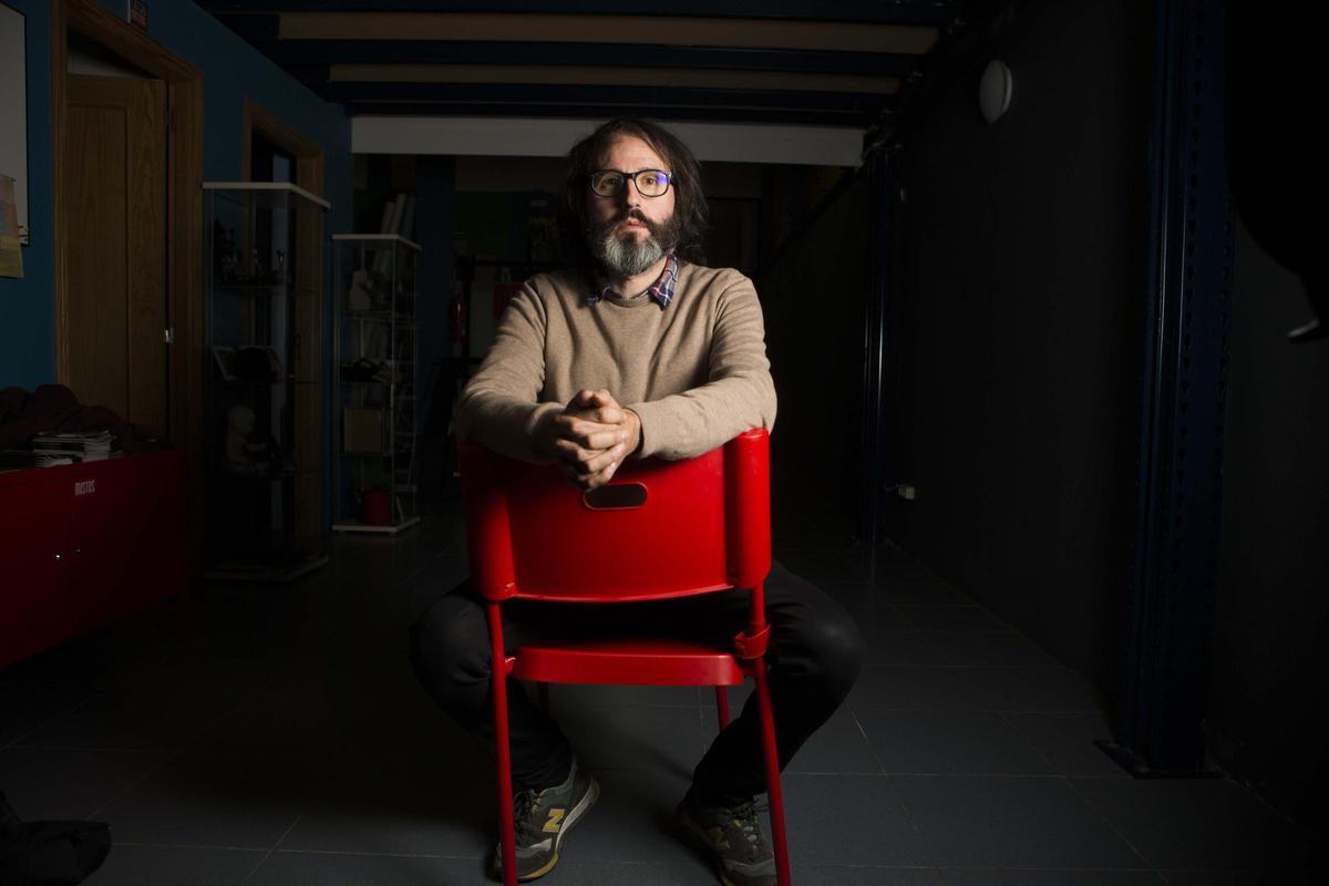 Adán Aliaga, director del cortometraje "La gàbia"