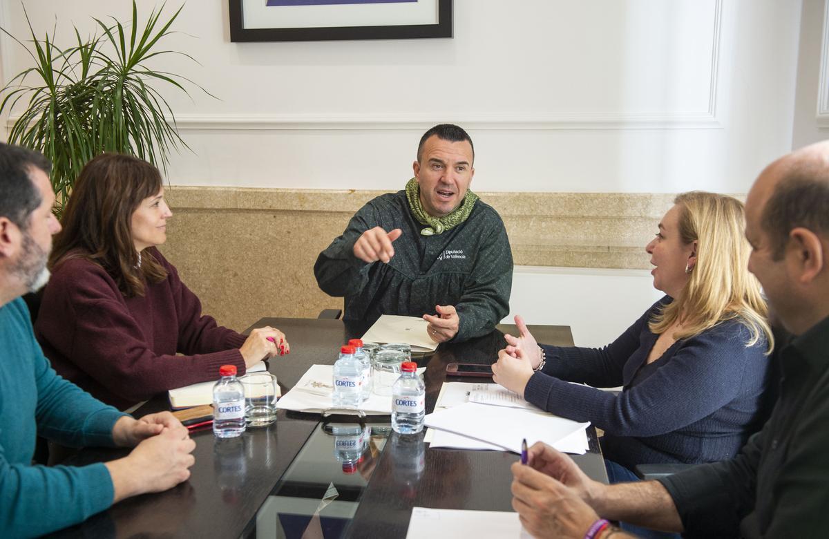Reunión con el presidente, la vicepresidenta y la alcaldesa de Buñol.