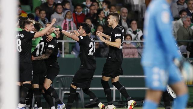 El Elche quiere sentenciar la permanencia ante un Osasuna sin presión