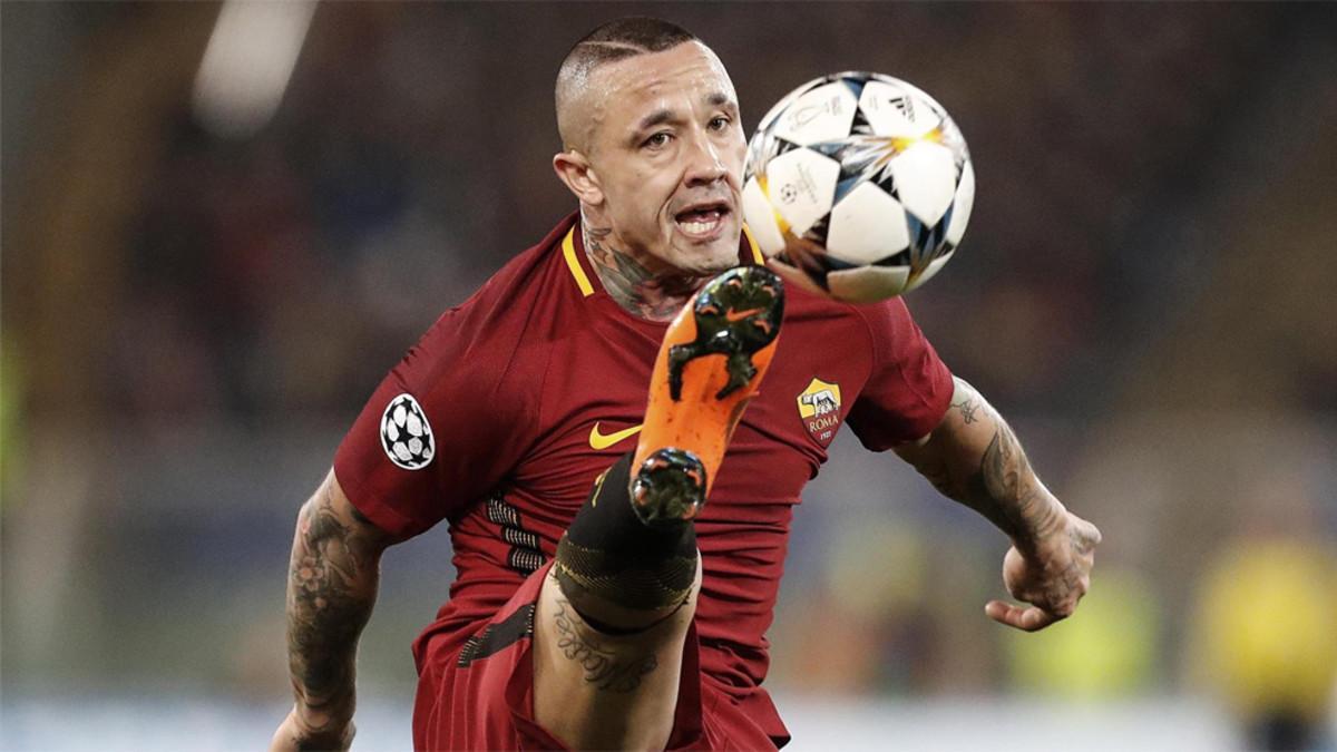 Nainggolan entró en la lista de Di Francesco para el Barça-Roma de la Champions 2017/18