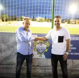 Juanma Jiménez, técnico del Independiente, tras la agresión a su jugador: «Su reacción, pese a que le digan algo es injustificable»