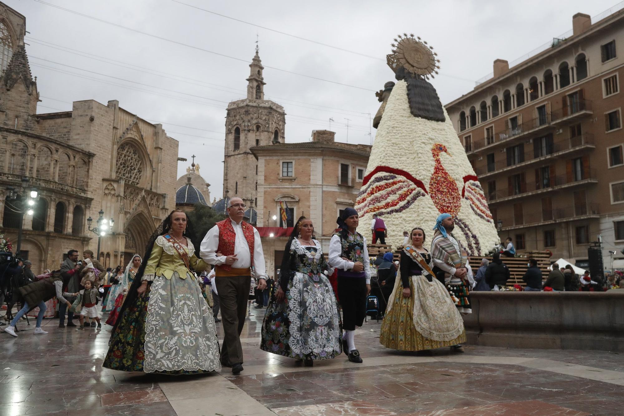 Búscate en el segundo día de ofrenda por la calle de la Paz (entre las 18:00 a las 19:00 horas)