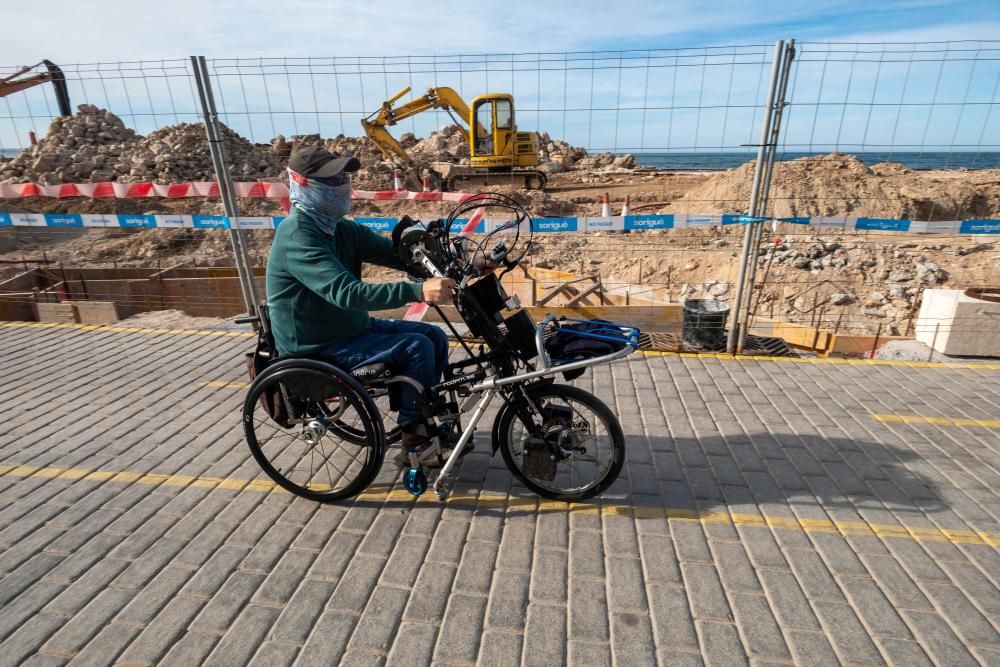 Los mallorquines vuelven a las calles para hacer deporte y pasear