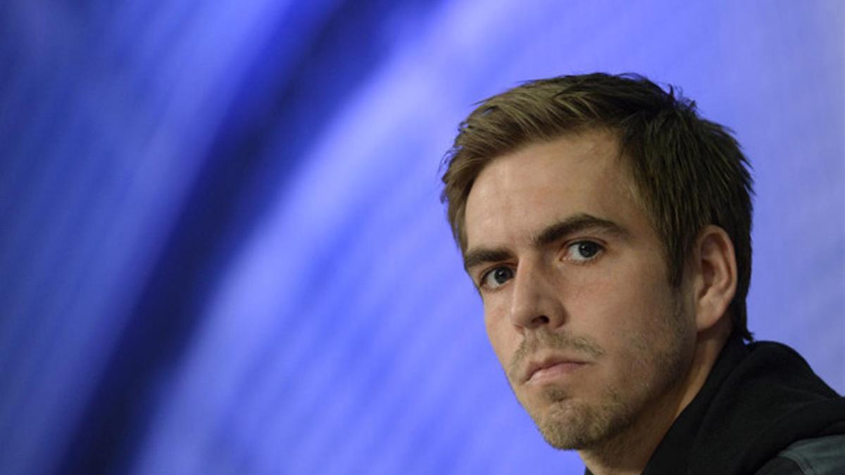 Lahm podría adelantar a junio de 2017 su retirada