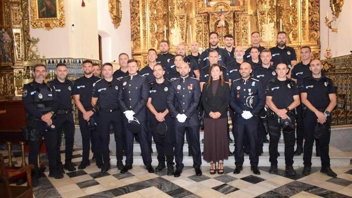 Una imagen de archivo de uno de los últimos homenajes a agentes realizados en el santuario de la Piedad.