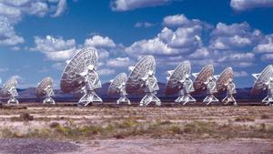 El complejo Very Large Array (VLA), en Nuevo México, consta de 27 radiotelescopios individuales: juntos realizan observaciones de objetos distantes.