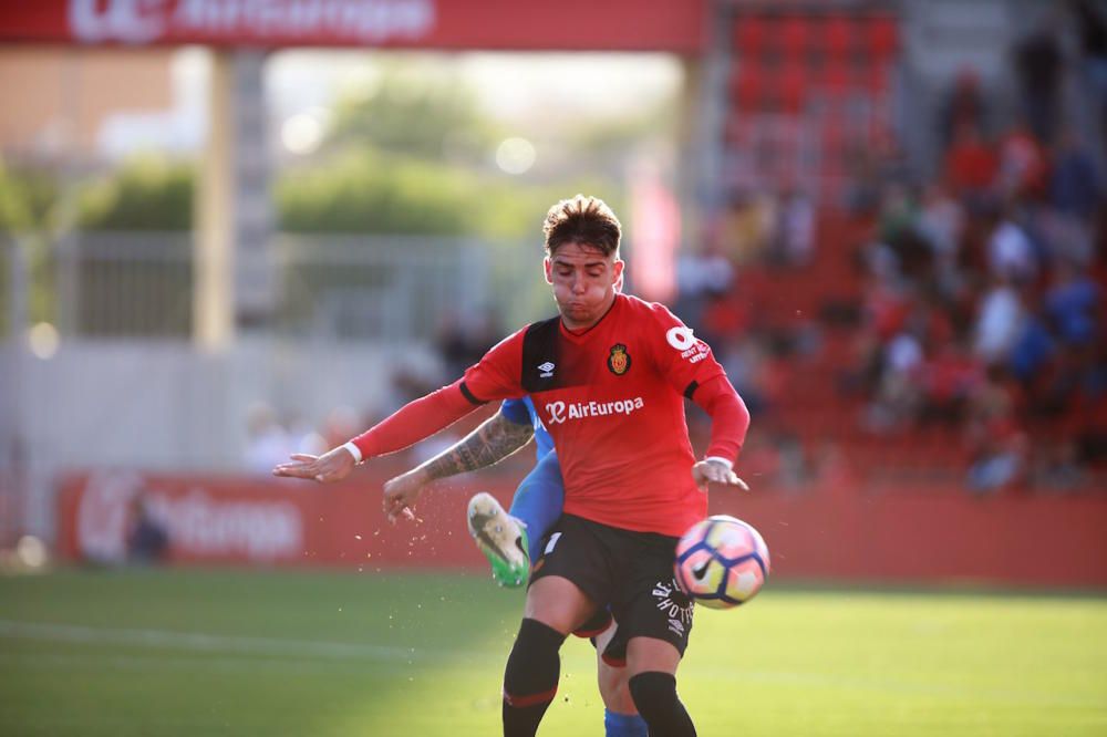 Real Mallorca kämpft weiter verbissen gegen den Abstieg. Der Zweitligist hat am Samstag (20.5.) im Stadion von Son Moix gegen Almería drei wichtige Punkte geholt.