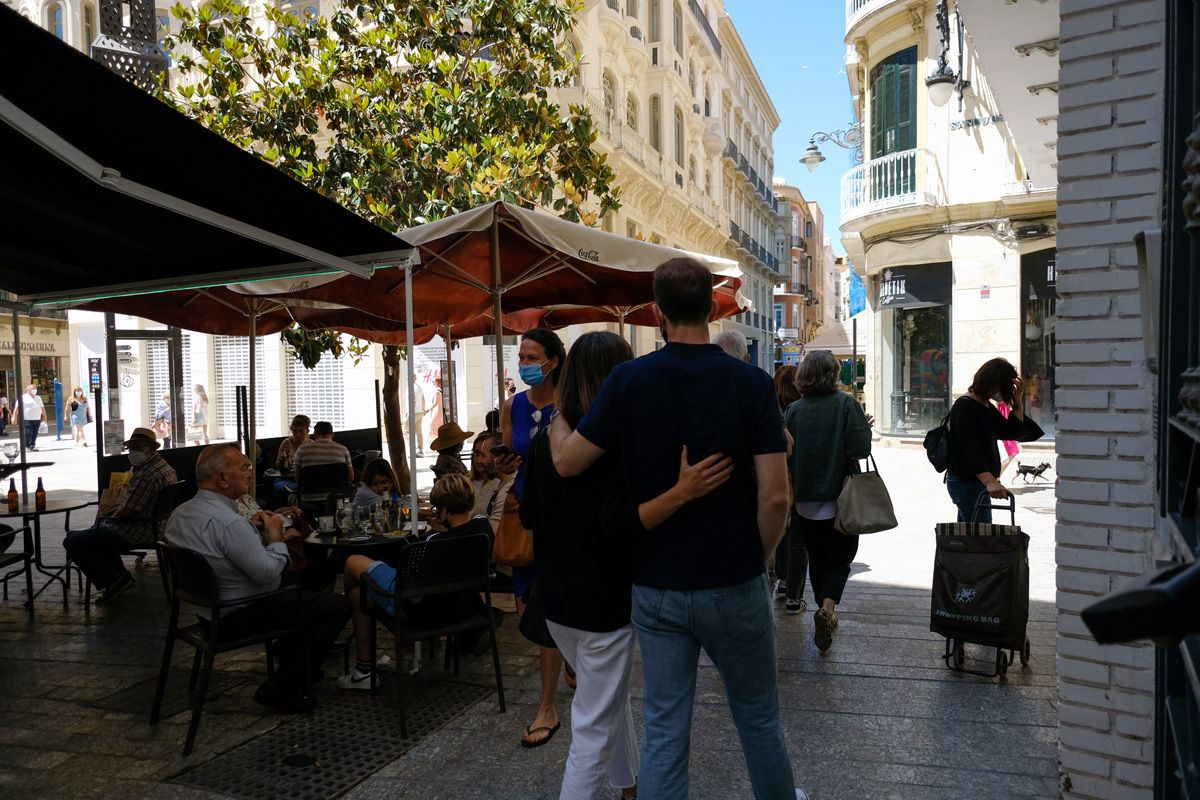 El buen tiempo anima a los malagueños a salir en el primer fin de semana sin toque de queda