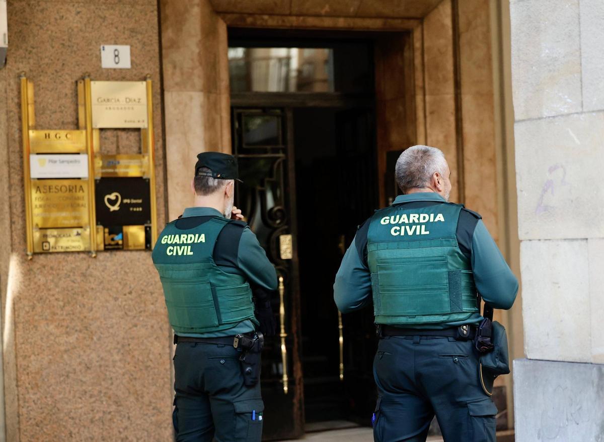 Agentes de la Guardia Civil en una imagen de archivo.