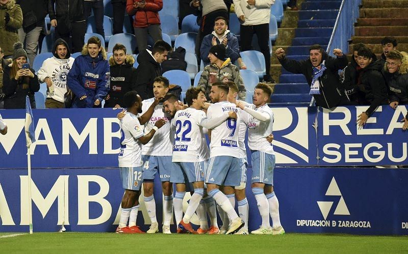 El Real Zaragoza vence al Sporting