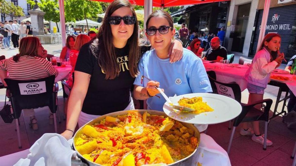 Pravia, una comida en la calle de récord.