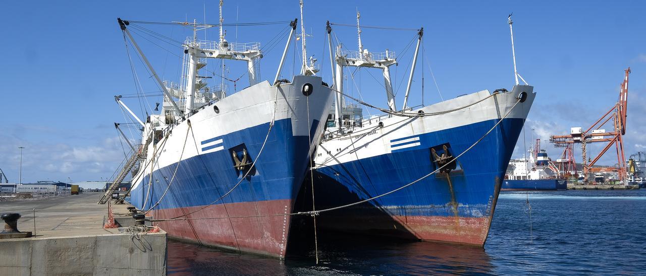 Rusia y Ucrania se disputan dos barcos de pesca atracados en el Puerto de  Las Palmas - La Provincia