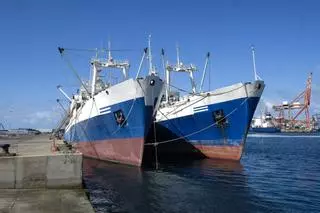 Rusia y Ucrania se disputan dos barcos de pesca atracados en el Puerto de Las Palmas