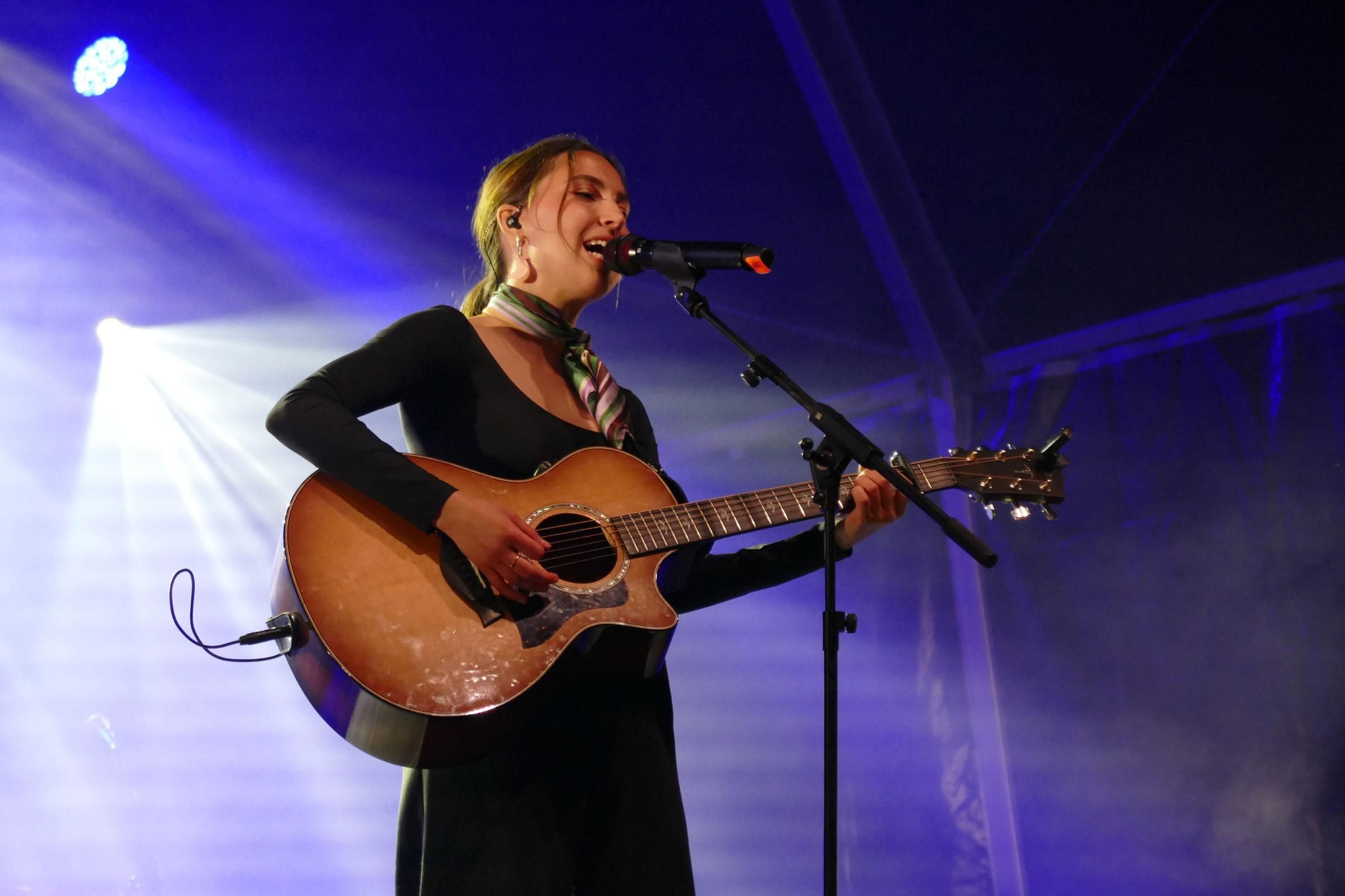 Sara Roy i Miki Núñez enamoren el Rampell de Figueres