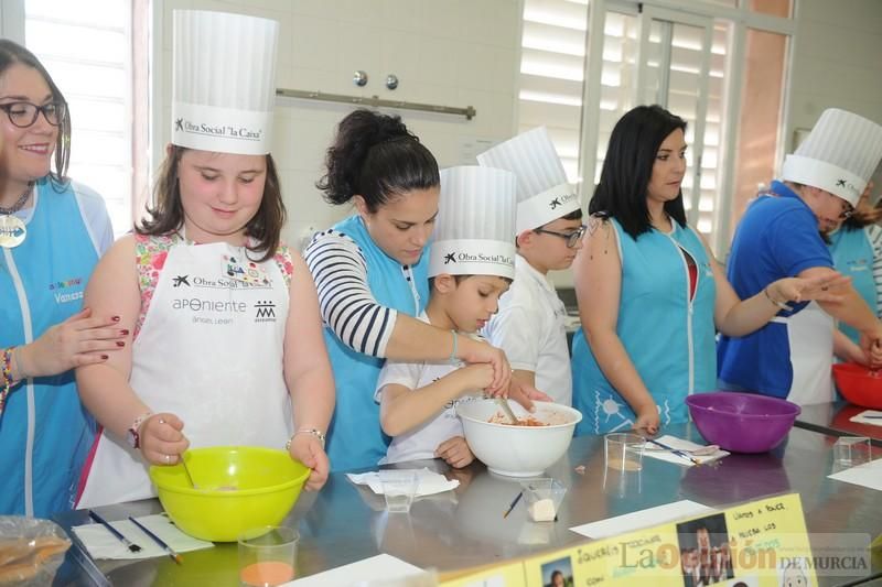 El chef Ángel León imparte en Murcia un taller de cocina para niños con autismo