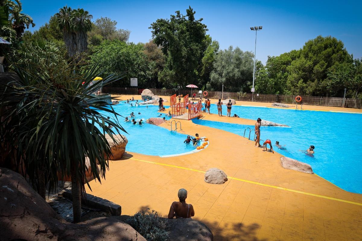 El recinto de la piscina de Parc Vedat.