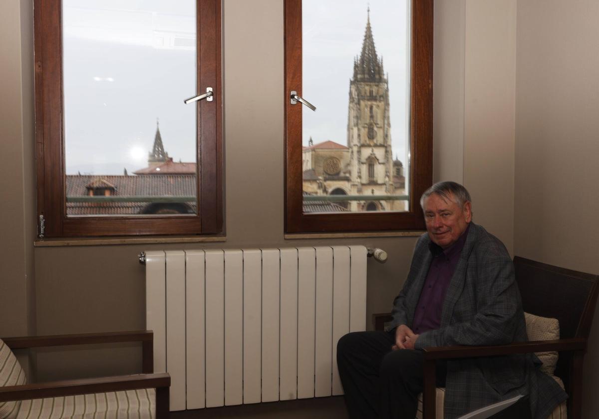 Pete Worden, durante su visita a Oviedo.