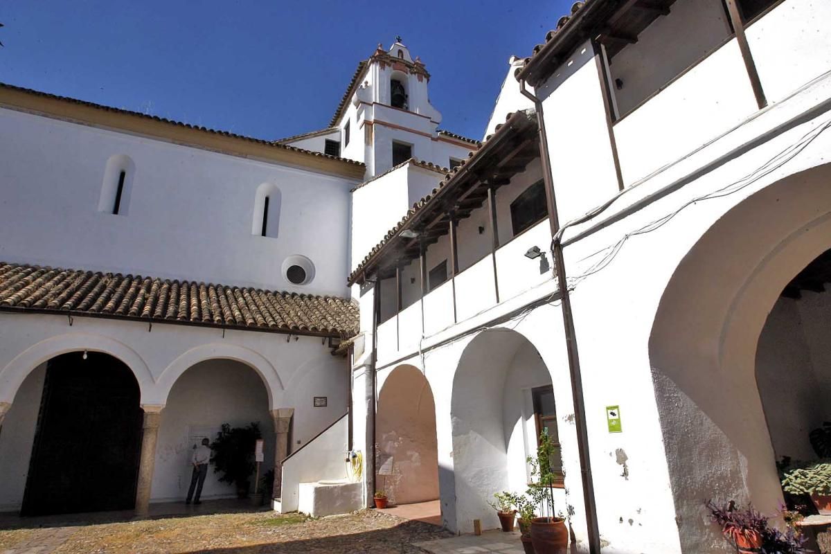 Fotogalería / Restauración del palacete barroco del convento de Santa Cruz